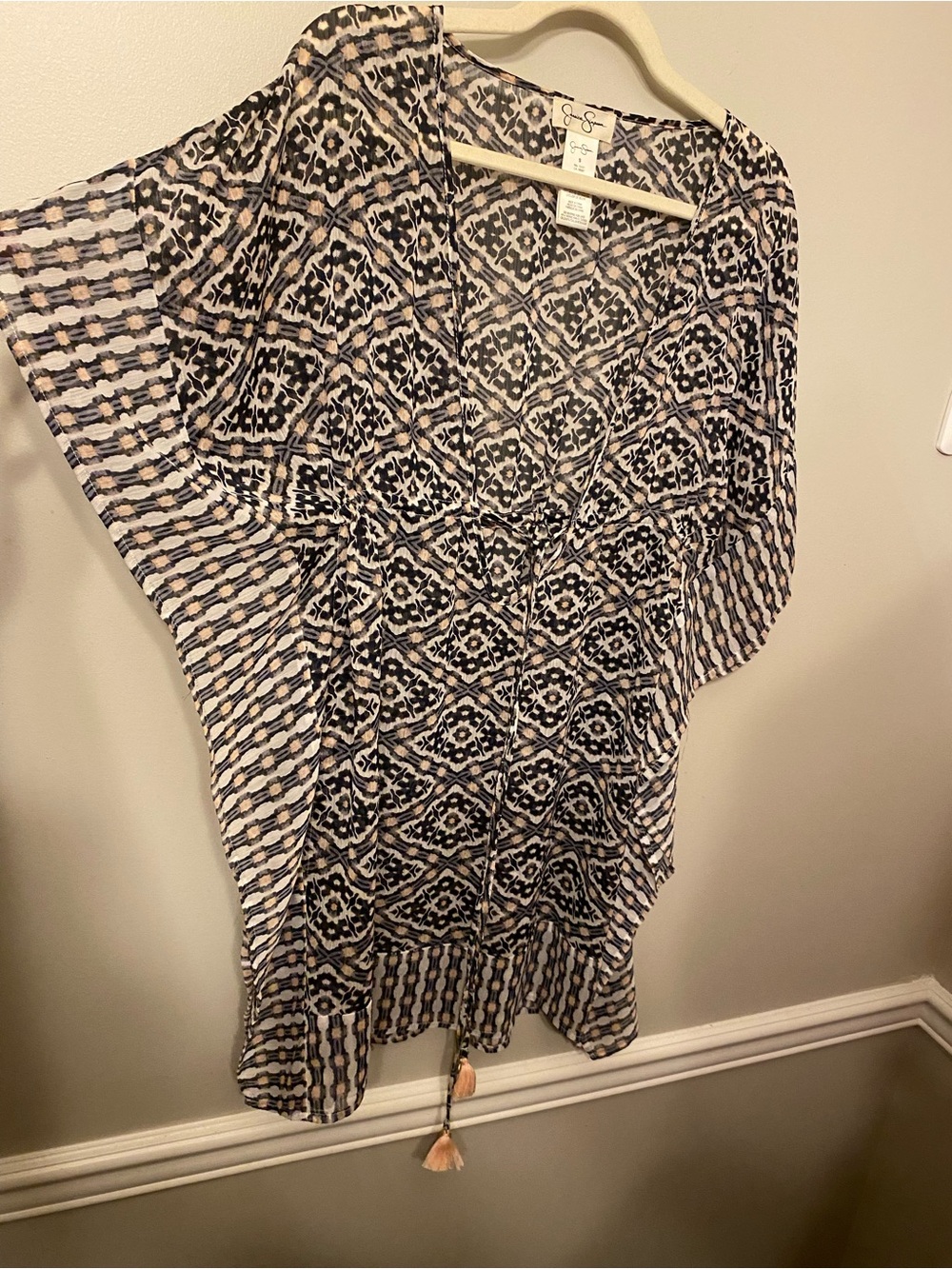 Jessica Simpson Black, White and Beige Printed Kimono